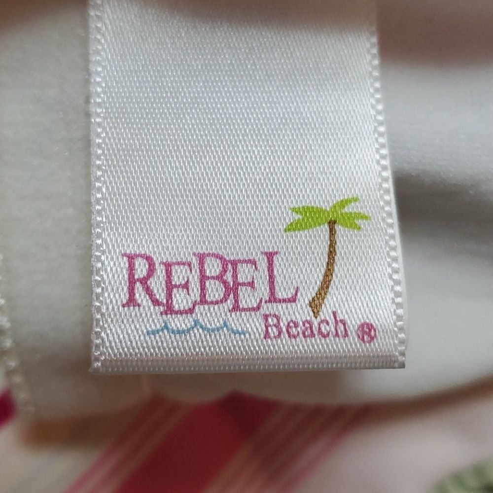 Bathing suit top. Halter style. Rebel, size large.‎ Pink striped. - Picture 4 of 5